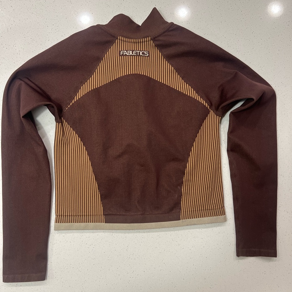 Fabletics Seamless Fusion Workout Jacket Compress… - image 4